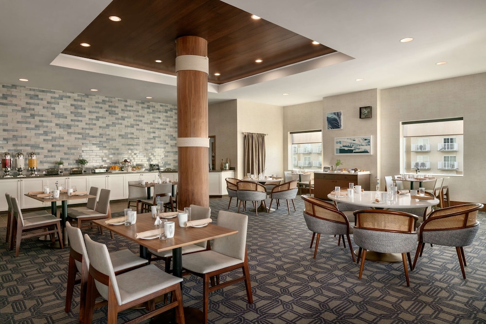 Hilton Ocean City Oceanfront Suites - photo 57
