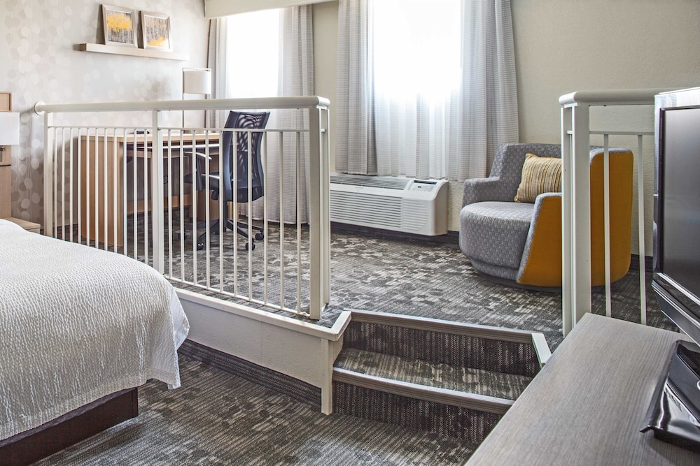 Courtyard by Marriott Columbus Downtown - photo 7