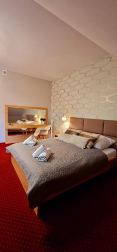 Szafranowy Dwór - last minute hotel in Strawczyn