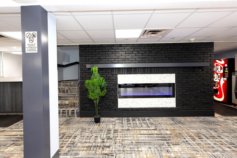 Coratel Inn & Suites by Jasper Mankato - photo 42
