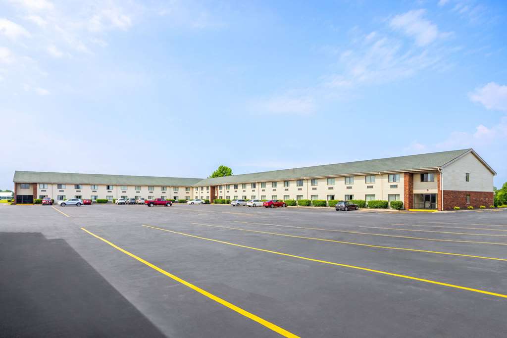 Super 8 by Wyndham Henrietta Rochester Area - photo 24