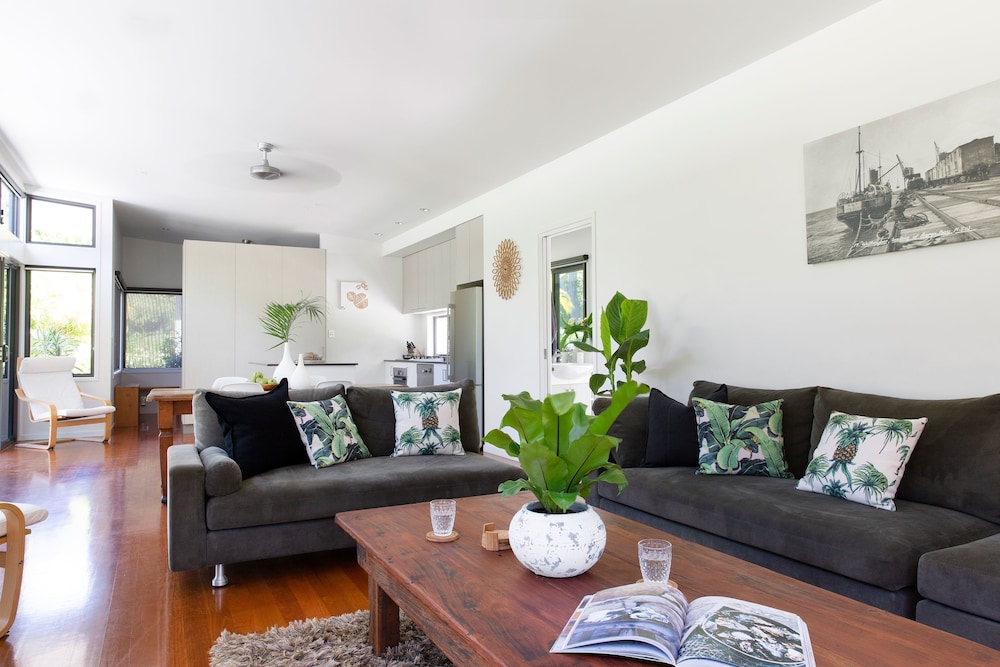 The Lily Pad at Byron Bay — 4-Star Luxury Hotel in Byron Bay, Australia