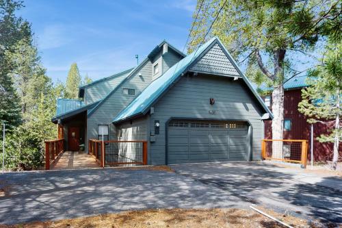 Meadowview - carbon neutral hotel in Truckee