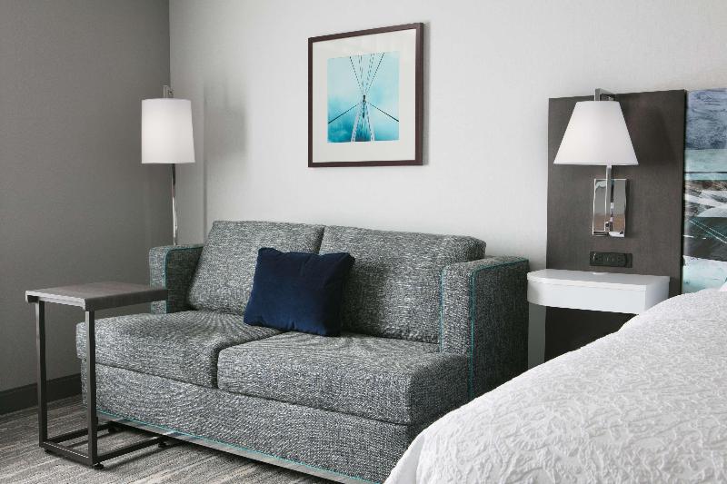 Hampton Inn Wichita Northwest - photo 17