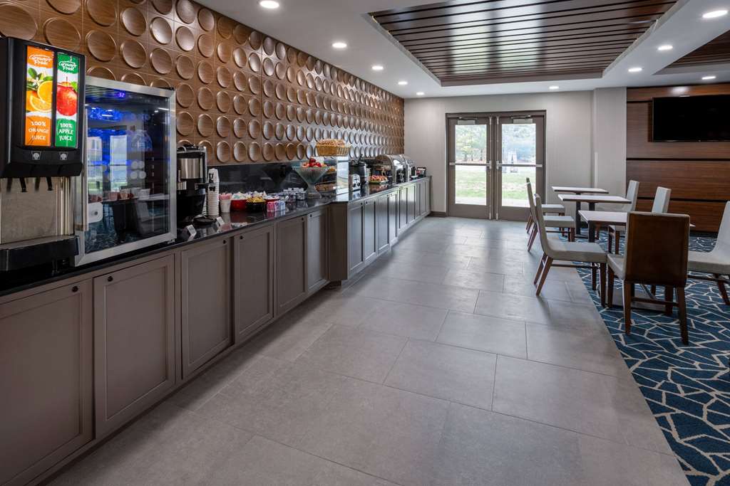 Wingate by Wyndham Vineland Millville - photo 26
