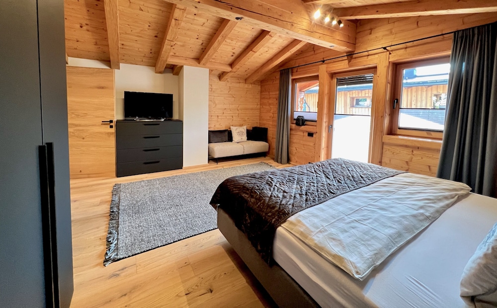 Boutique Kaiserlodge Mit Privater Sauna & Whirlpool By Belle Stay in Kitzbuehel, Austria