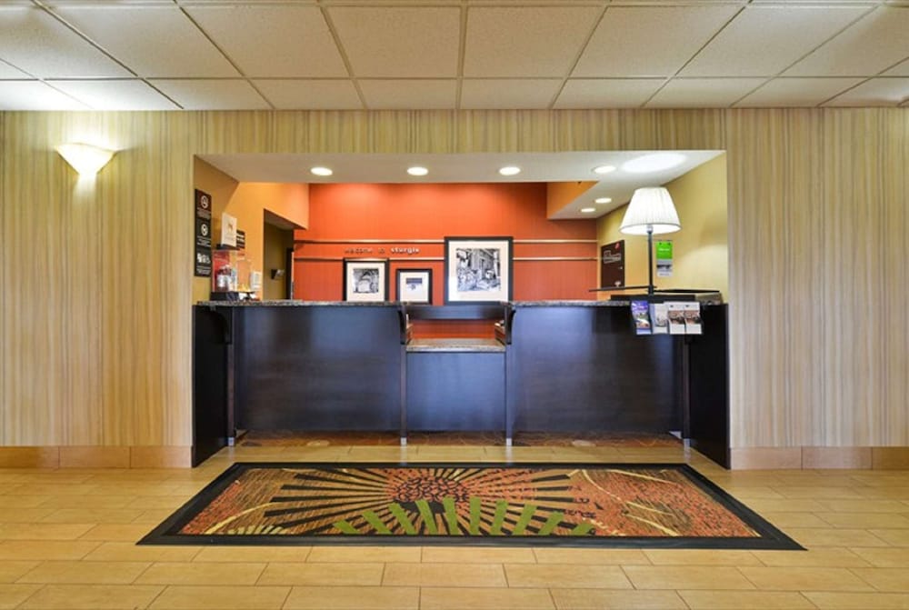 Hampton Inn Sturgis Lagrange Area - photo 9