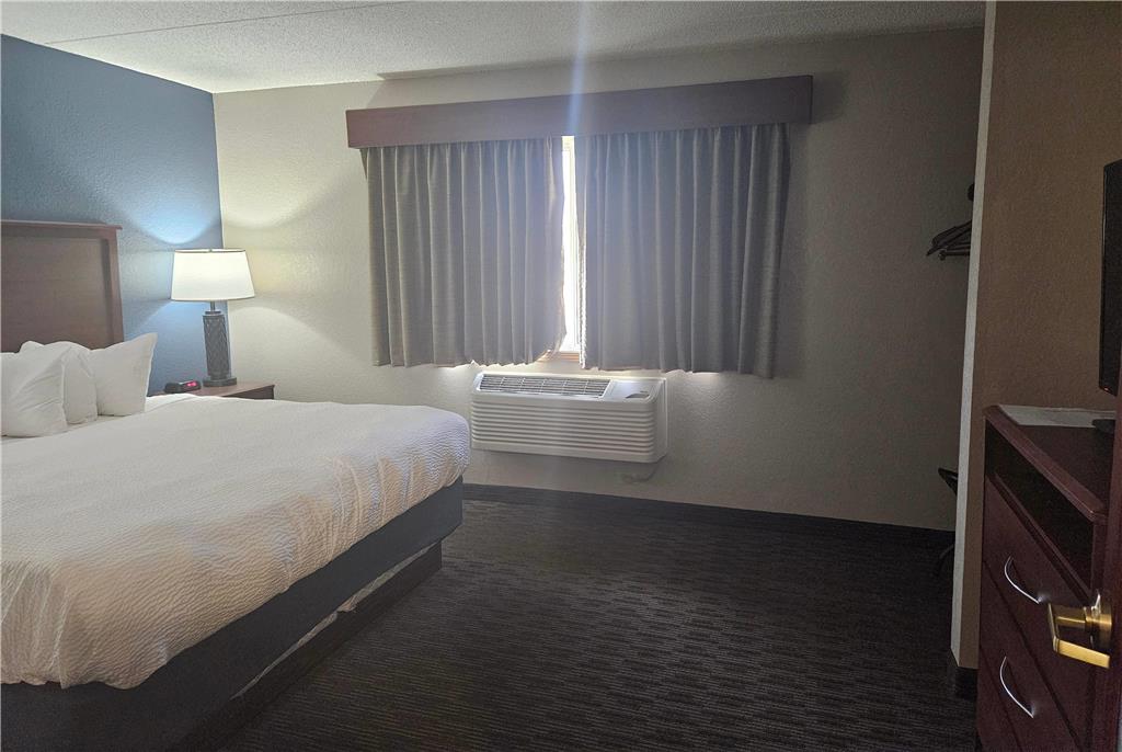 AmericInn by Wyndham Marshall - photo 12