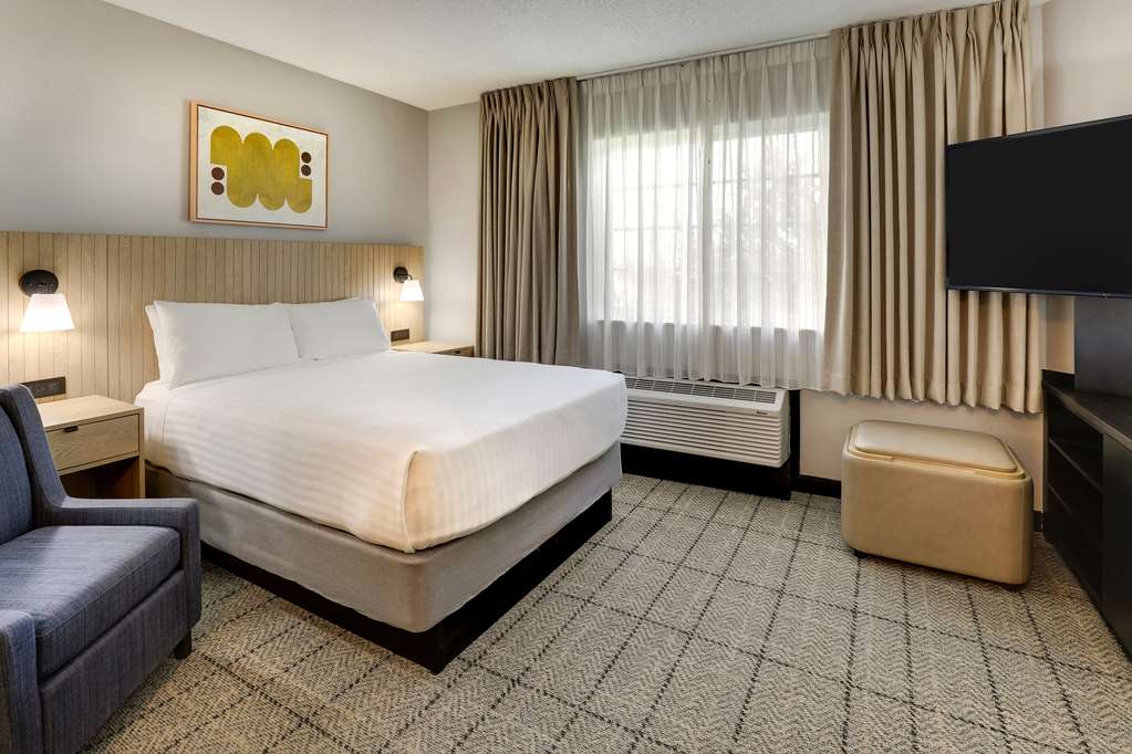 Sonesta Simply Suites Miami Airport Doral - photo 28
