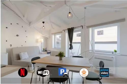 Blake attico centrale con parcheggio a Trieste — 4-Star Luxury Hotel in Trieste, Italy