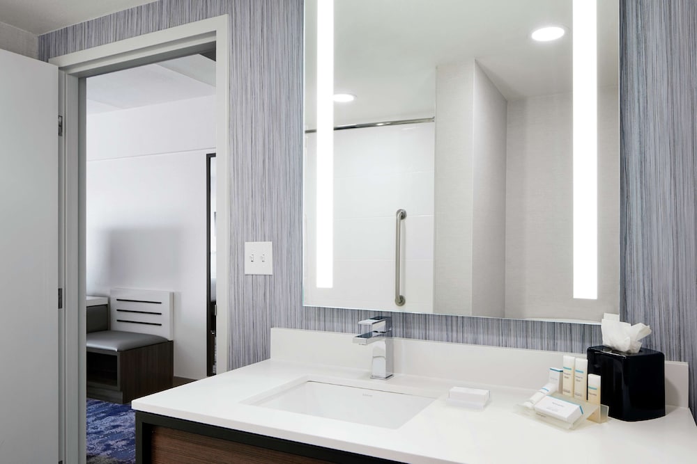 Hilton Garden Inn Champaign Urbana - photo 12