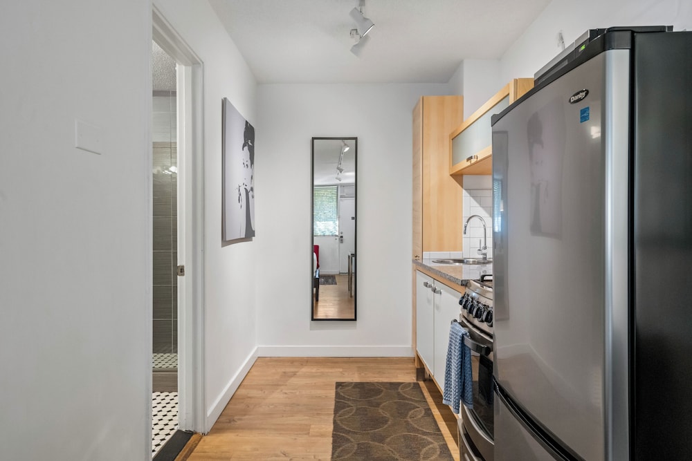 Studios On 25th by BCA Furnished Apts - photo 34
