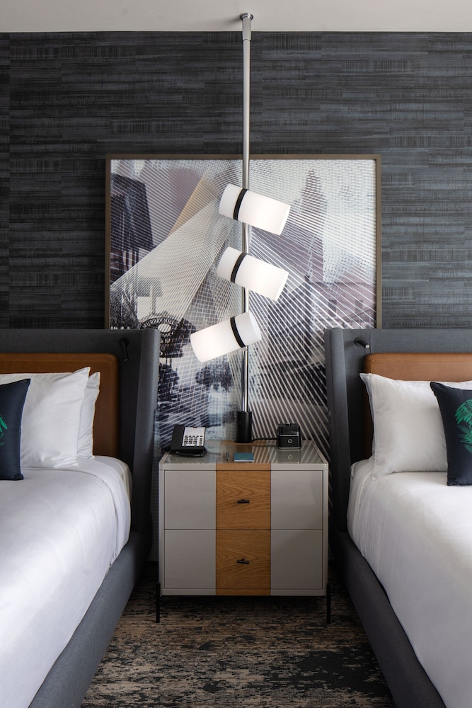 Luminary Hotel & Co. Autograph Hotels - photo 27