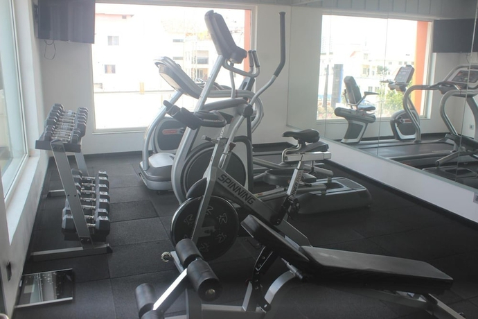 Meridian Luxury Suites - photo 20