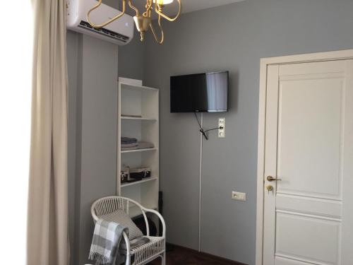 Old Alley Apartment