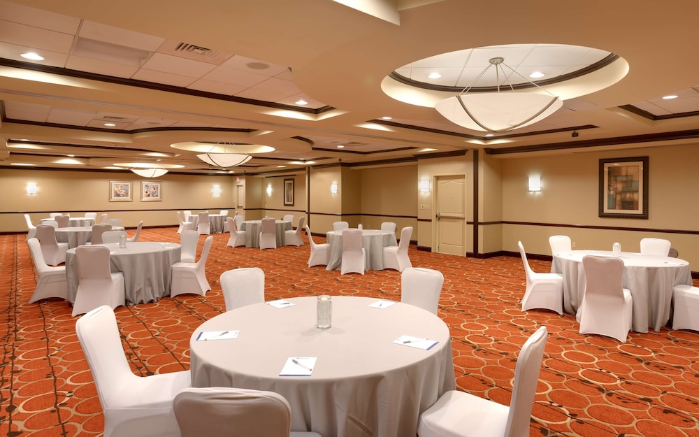 Hilton Garden Inn Clarksville - photo 42
