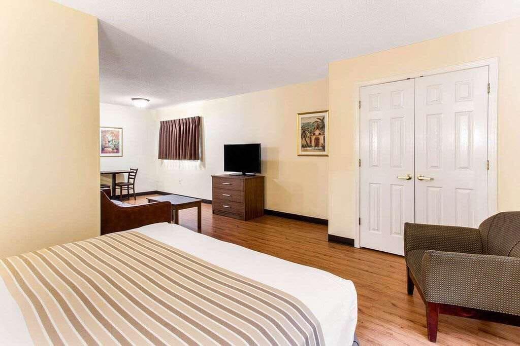 Motel 6 Myrtle Beach SC - photo 5