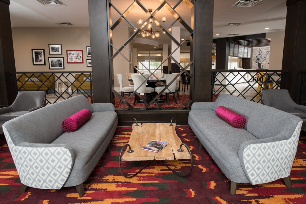 Hotel Indigo Atlanta Vinings by IHG