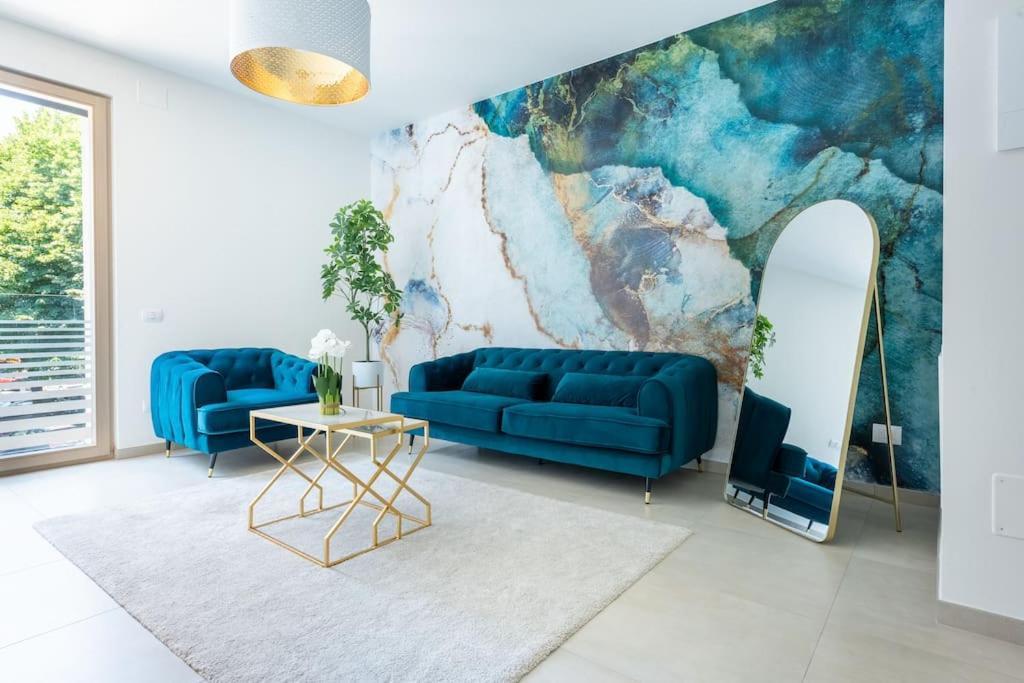 Luxe Apartment Near Milano Rho Fiera E Mxp — 4-Star Luxury Hotel in Legnano, Italy