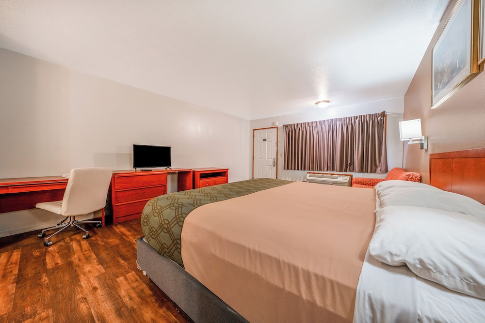 Rama Inn Motel and RV Park - photo 14