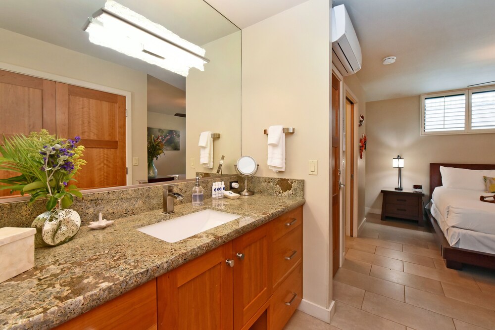Papakea L303 PK L303 Kaanapali BeachFront 2BD w Ocean View Poo - photo 20