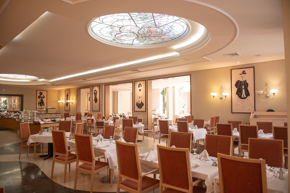 מזון ומשקאות