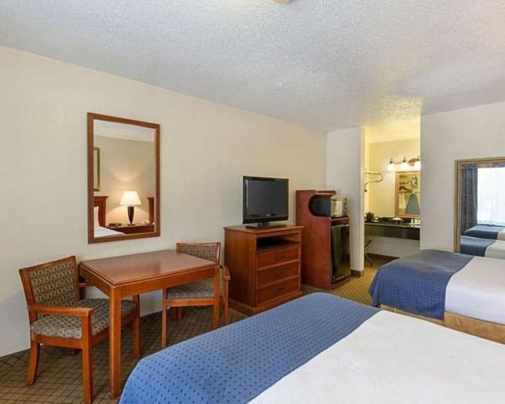GreenTree Hotel and Extended Stay Channelview I 10 - photo 10