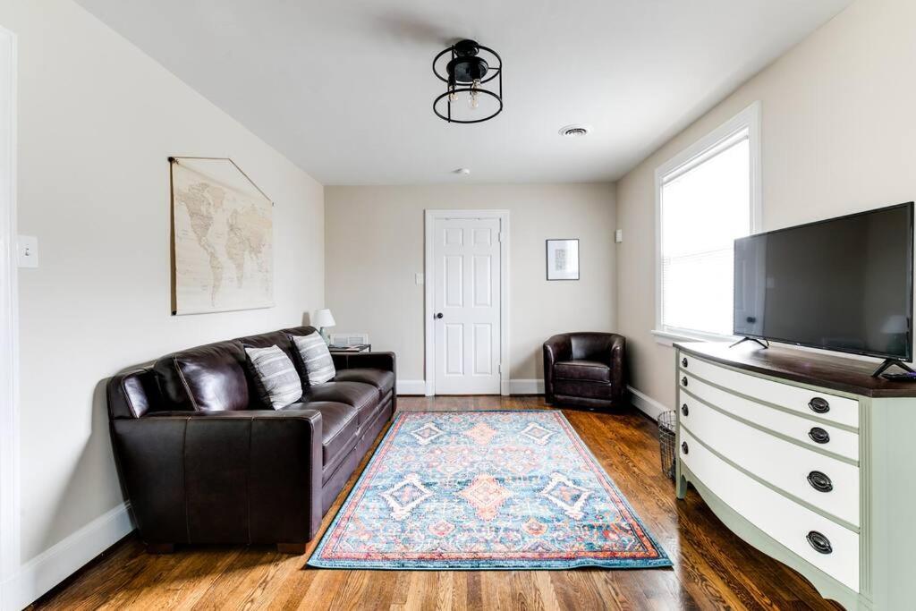 RVA Cottage Cozy & Spacious Near Downtown — 4-Star Luxury Hotel in Richmond, United States