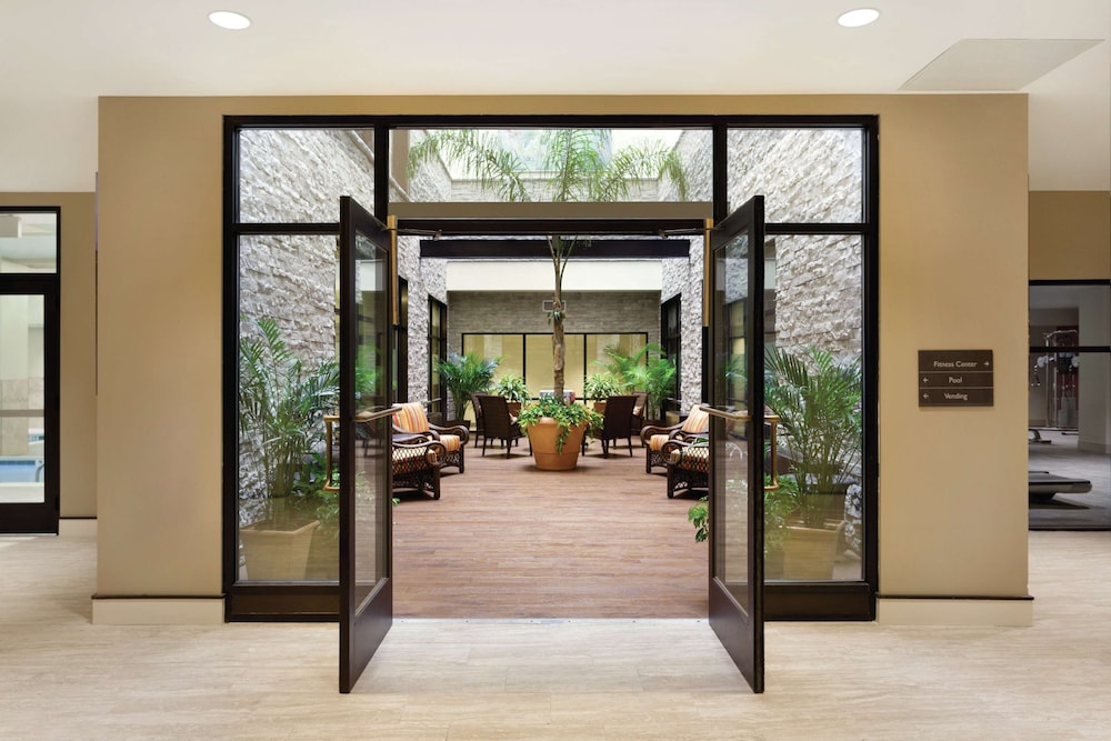 Hilton Garden Inn Rochester Downtown NY - photo 3