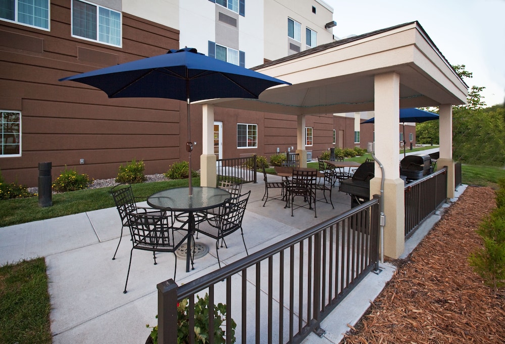 Candlewood Suites Bellevue by IHG - photo 28