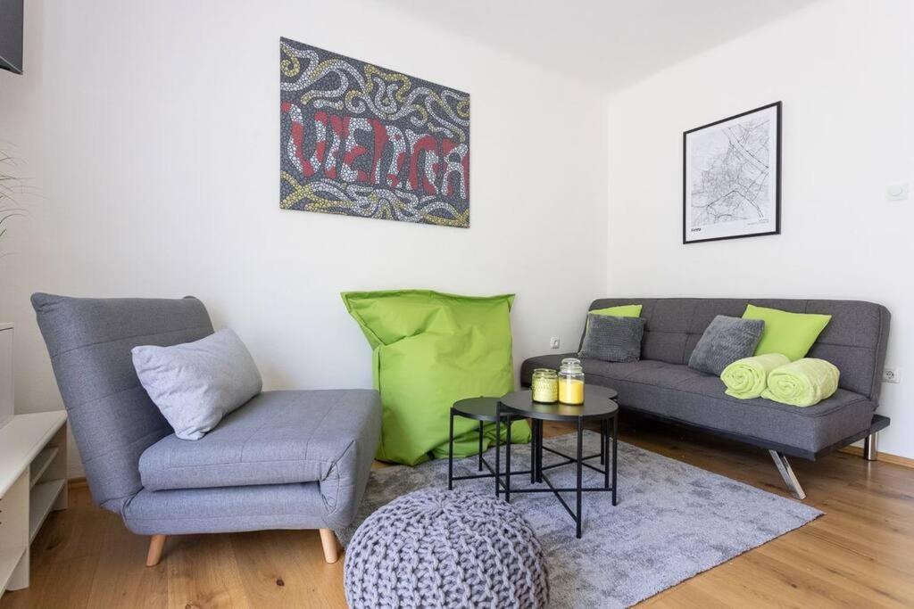 New Shalalaliving Vienna My Cosy Home Near Schonbrunn Vthg — 4-Star Luxury Hotel in Vienna, Austria