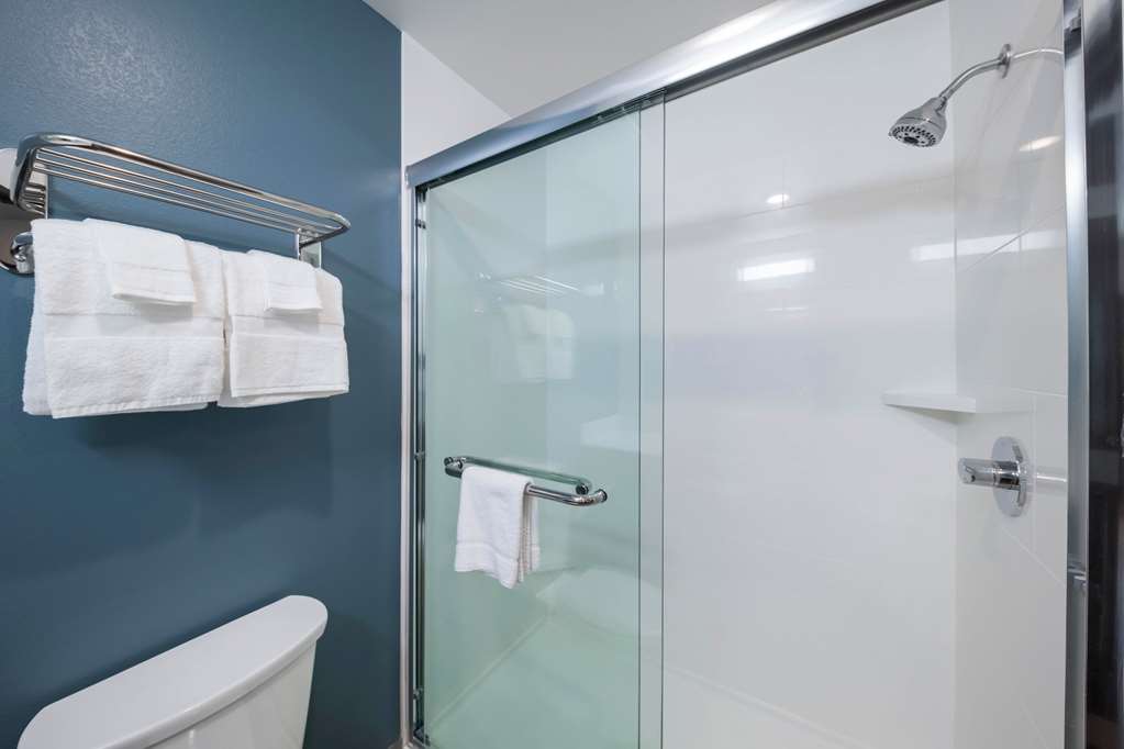 WoodSpring Suites Dallas Plano Central Legacy Drive - photo 26