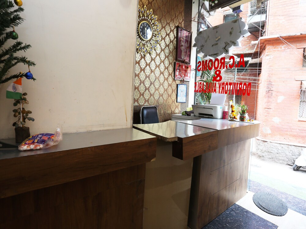 OYO 40079 Hotel Shri Abhinandan in Jabalpur, India