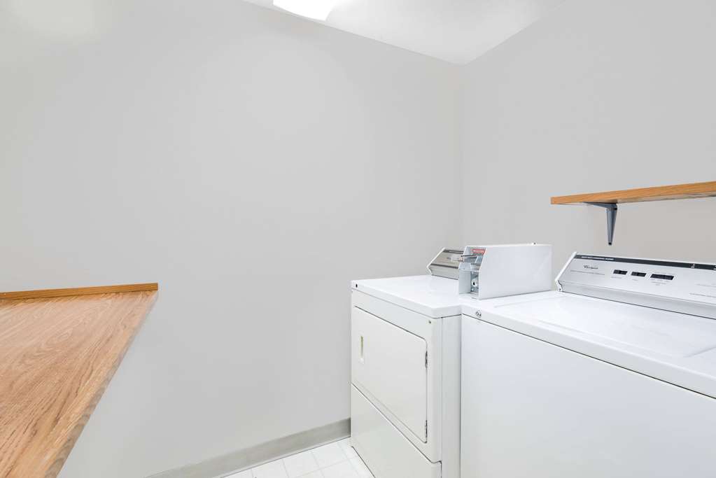 Super 8 by Wyndham Watertown - photo 17