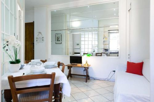 Bilocale Imperatrice — 4-Star Luxury Hotel in San Remo, Italy