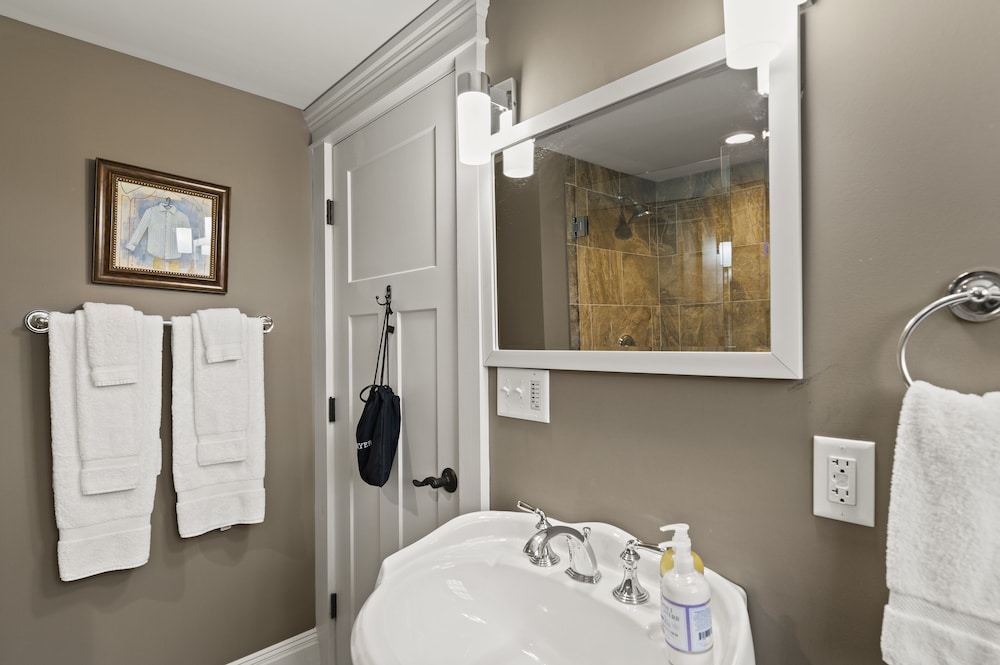 Brook Bound Inn - photo 110
