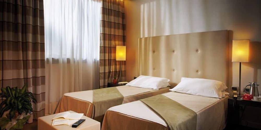 Hotel Pisavaldera — Pontedera