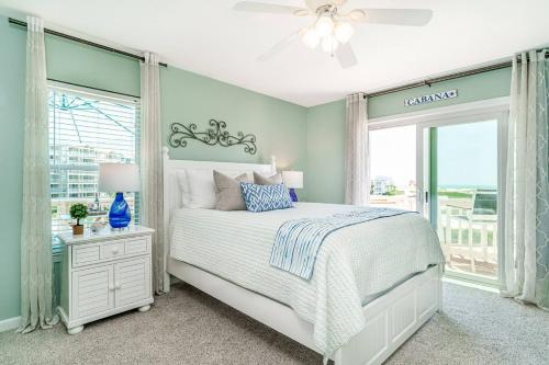 Gulf Winds Court 202 Emerald Cove Oasis - photo 4