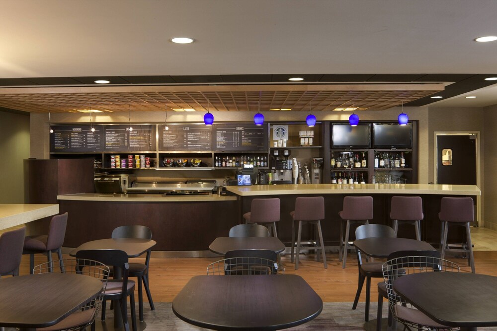 Courtyard by Marriott Jackson - photo 20