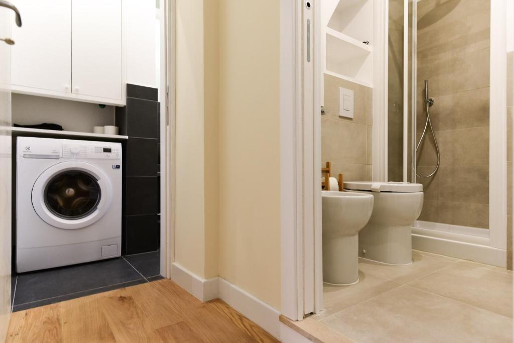 Monti Brand New Apartment — 5-Star Luxury Hotel in Rome, Italy