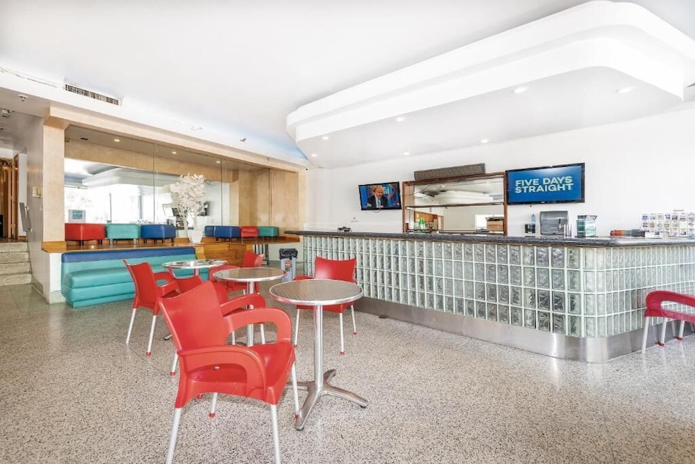 Ocean Beach Suites - photo 24