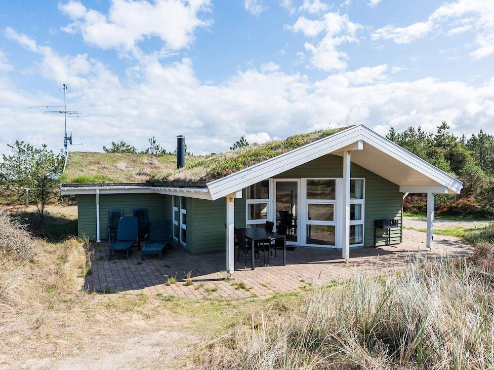 6 person holiday home in Blåvand — 4-Star Luxury Hotel in Oksbol, Denmark