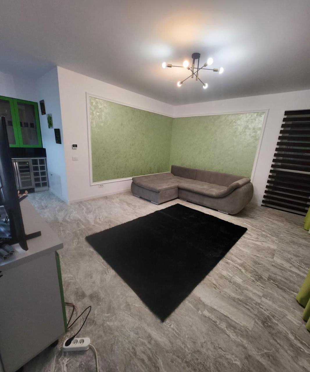 Moon Reflexes Apartment — 4-Star Luxury Hotel in Iasi, Romania