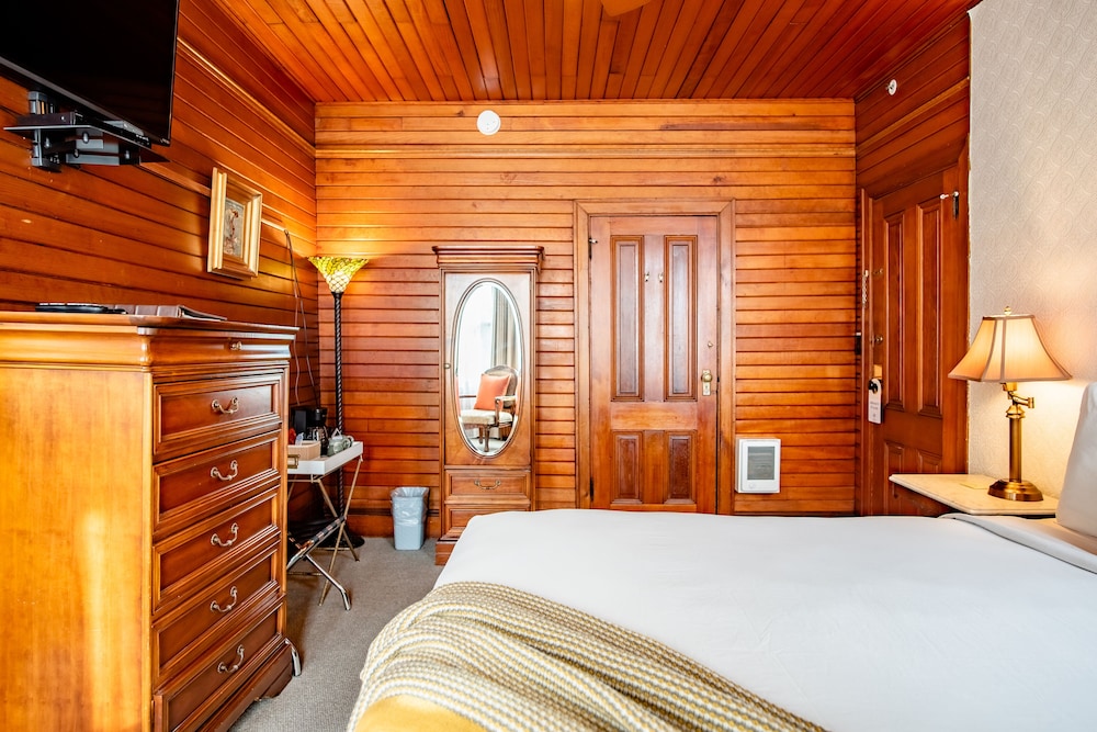 Gilbert Inn Seaside - photo 18