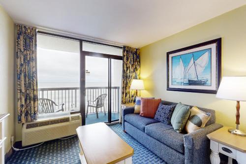Oceanfront Paradise — 4-Star Luxury Hotel in Myrtle Beach, United States