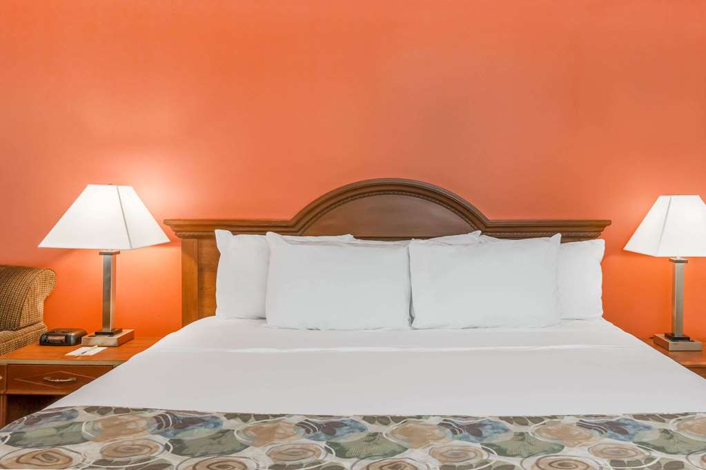Days Inn by Wyndham Shallotte - photo 16