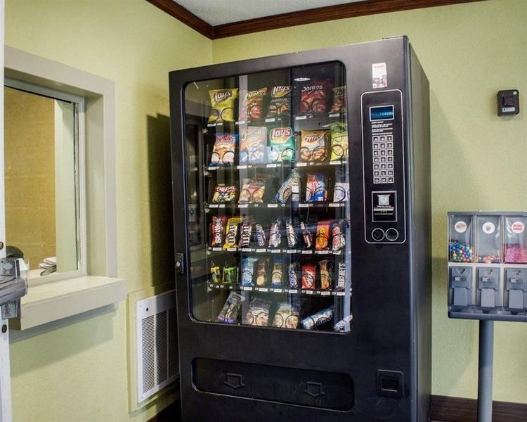 Quality Inn Merriam Kansas City - photo 36