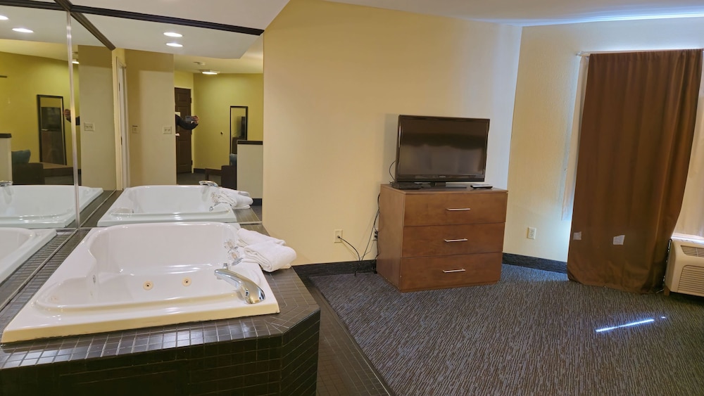 Haven Hotel Shawano WI - photo 9