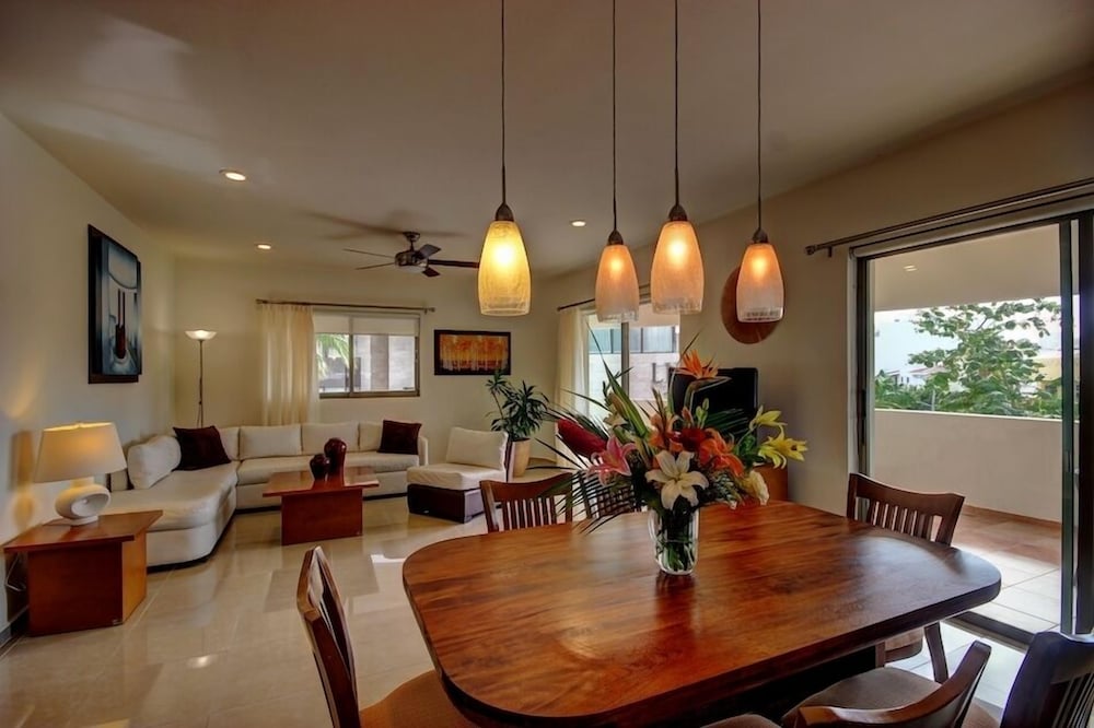 Riviera Maya Suites