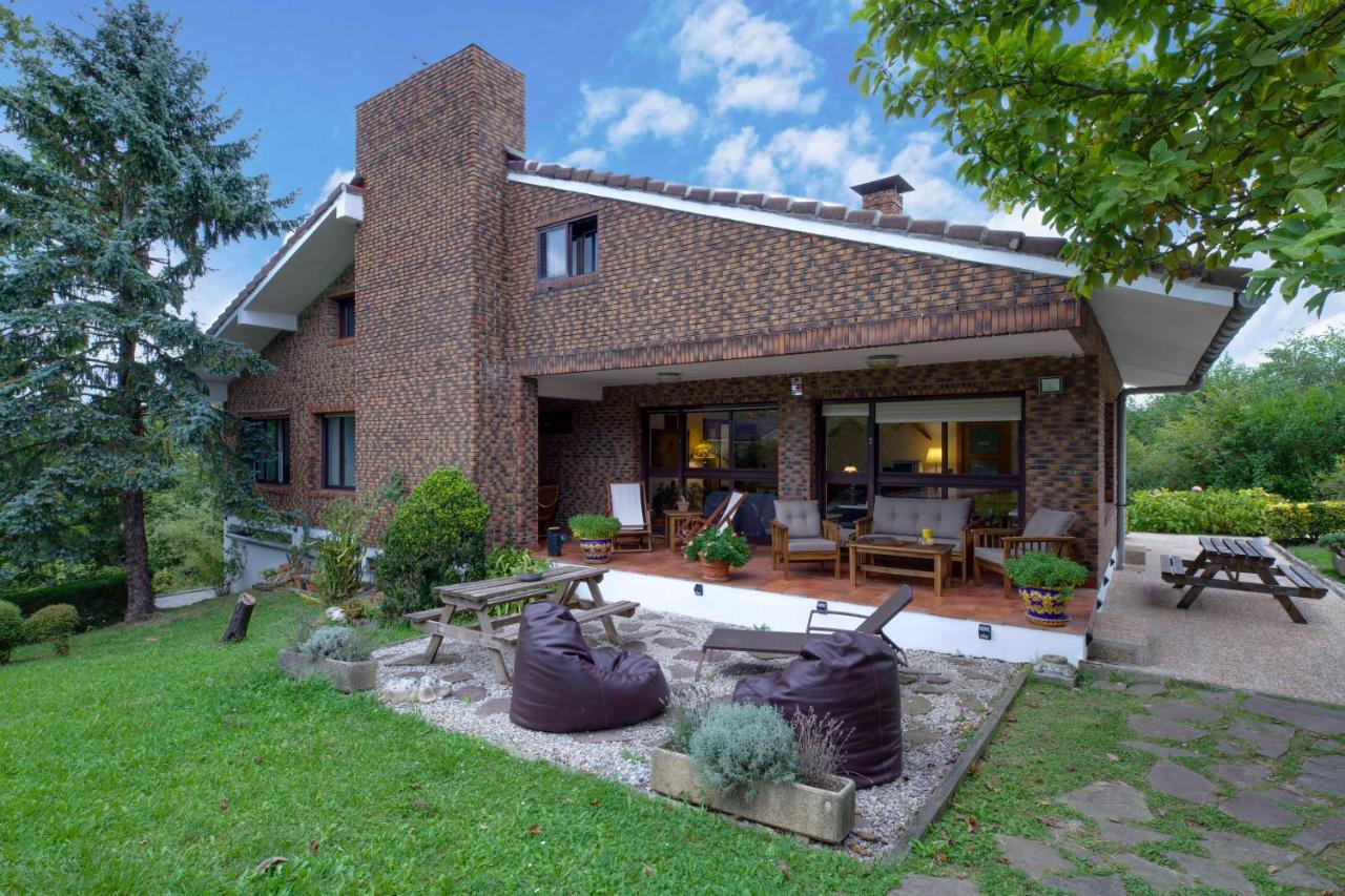 Menditxo Eder Rooms in San Sebastian, Spain